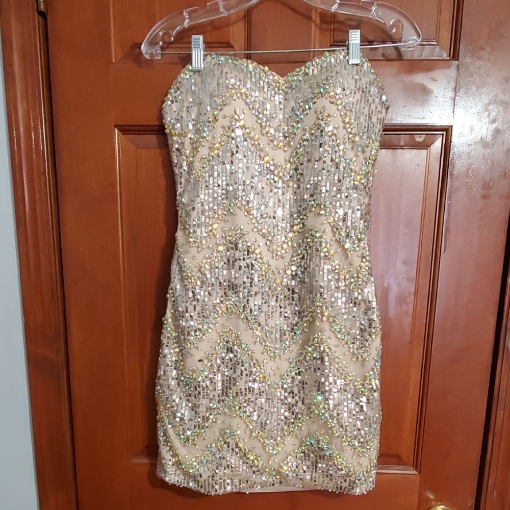 Strapless sequins dress by Milano